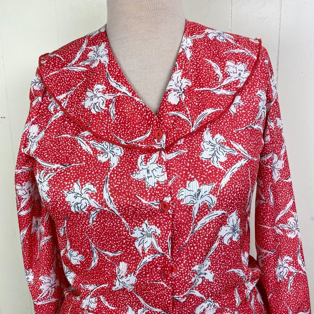 Vintage Vayola Red w/ White Florals Button Down - Picture 2 of 6